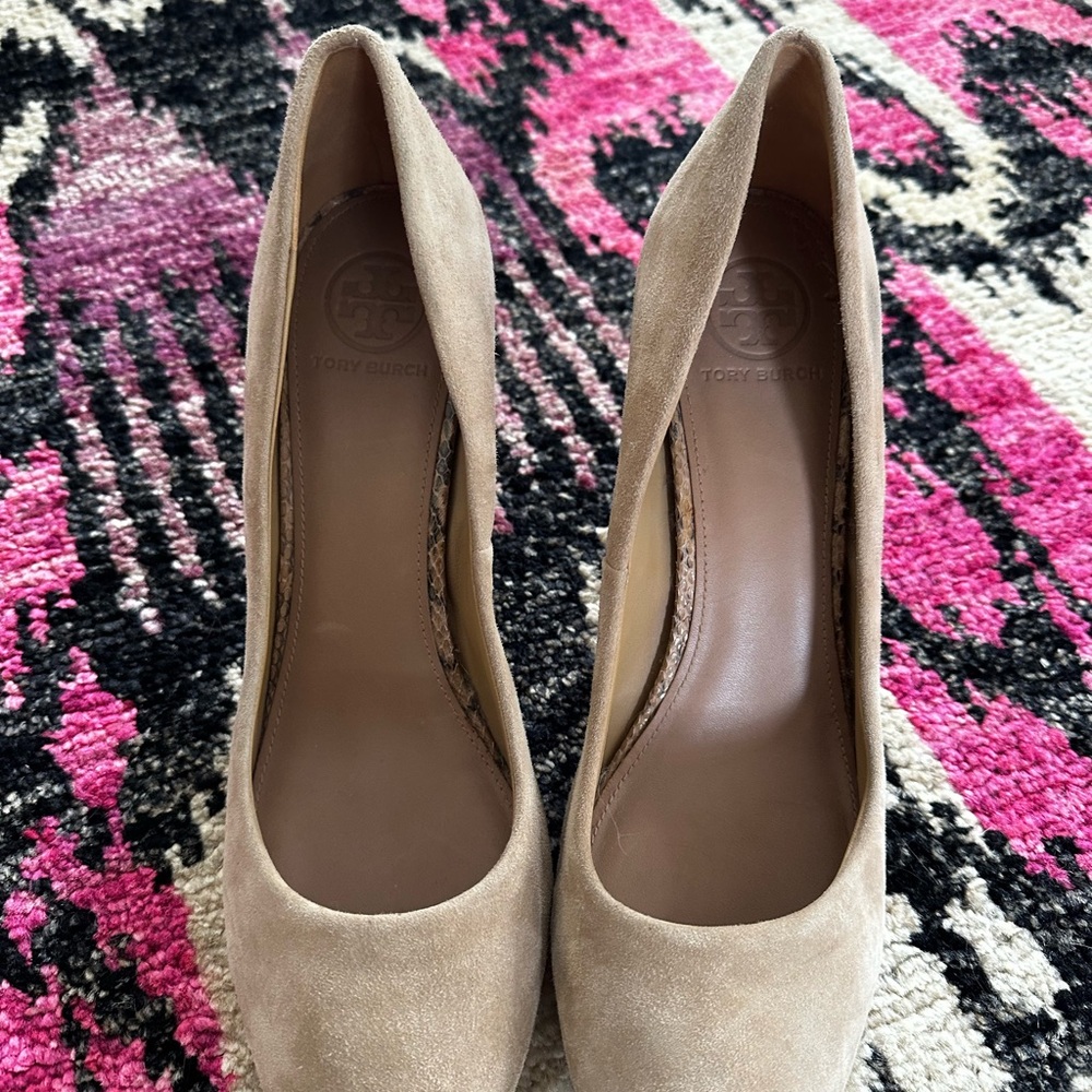 Tory Burch Tan Suede, Python 4’ Inch Heel Size 11… - image 3